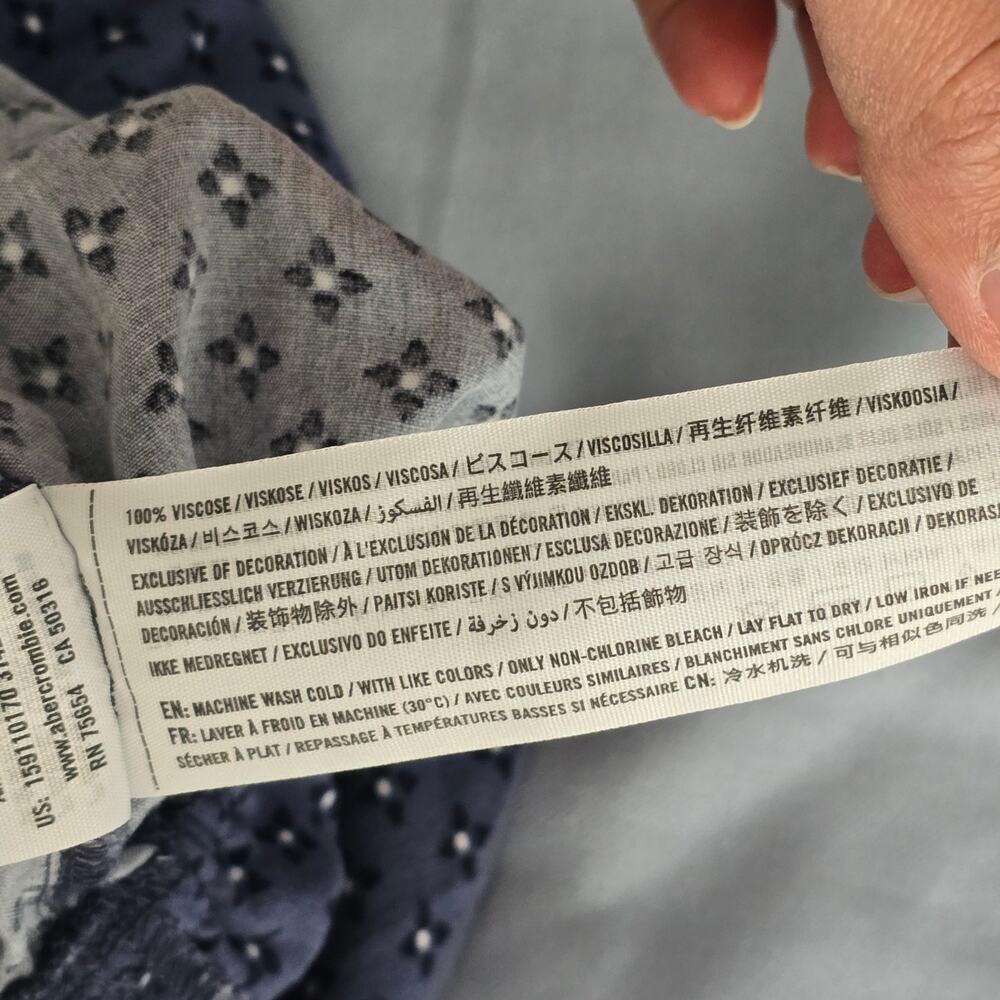 Abercrombie & Fitch Sz MFloral Jumpsuit Navy Blue Keyhole Neck Resortwear Boho - Picture 7 of 11